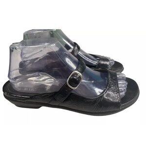 Dansko  Sz 9-9.5/40 Black Sandals with Buckle Detail